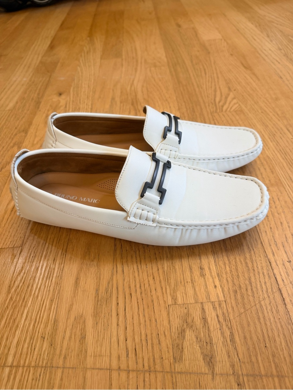 Men's Size 11 "Bruno Marc" White Leather Slip-On Driving Loafers GUC